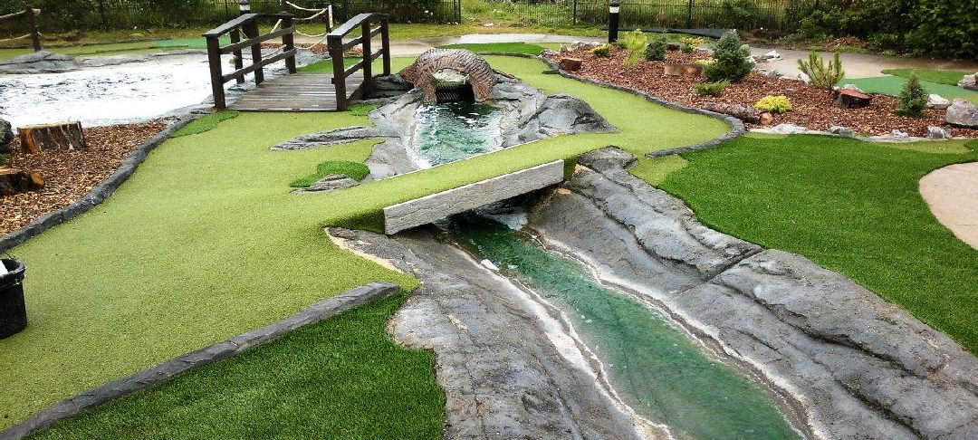 Top golf mini golf builders