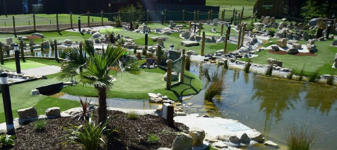 Mini golf constructors uk