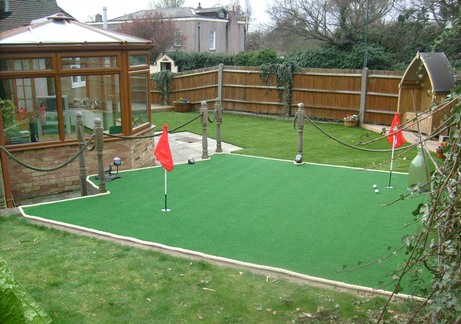 Garden putting greens